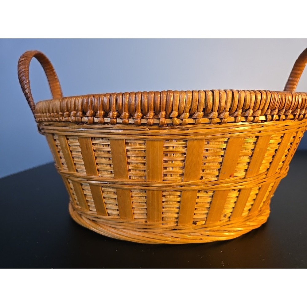 Lot‎ Of 2 Vintage Oval Wicker Basket With Side Handles   L 8.5" X W 7" X H 4"
